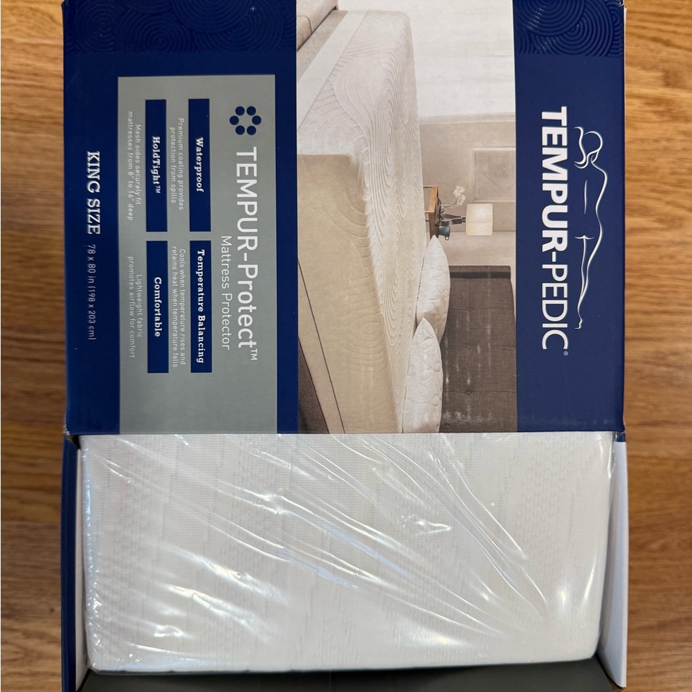 Brand new tempurpedic Mattress Protector - King